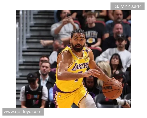 哈克斯三节狂砍27分7篮板湖人曾错失席菲诺的遗憾重现 哈克斯三节狂砍27分7篮板湖人曾错失席菲诺的遗憾重现