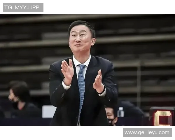 刘维伟小考杨瀚森左手右手拿刀的选择与米奇筷子的灵活运用 刘维伟小考杨瀚森左手右手拿刀的选择与米奇筷子的灵活运用