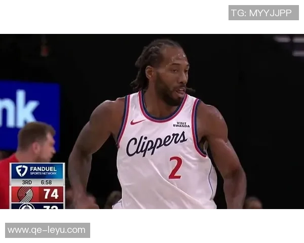 小卡上半场表现抢眼两分全中三分稍显失准罚球稳健贡献17分 小卡上半场表现抢眼两分全中三分稍显失准罚球稳健贡献17分