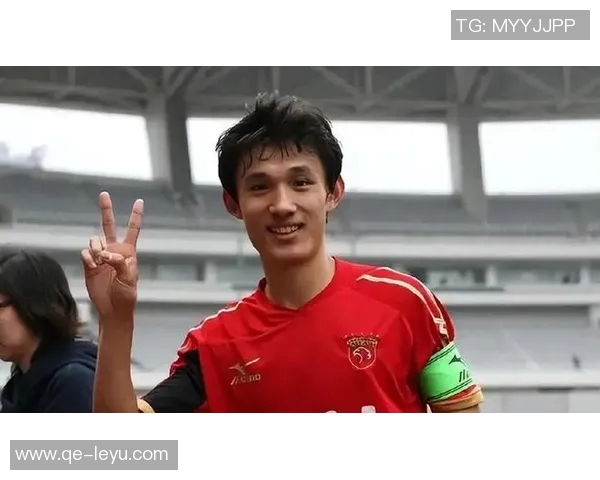 王燊超坚定信念海港全力以赴冲击目标不受外界干扰