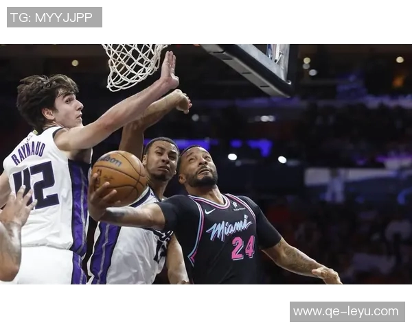 文班复出在即期待他在NBA杯半决赛对阵雷霆的精彩表现